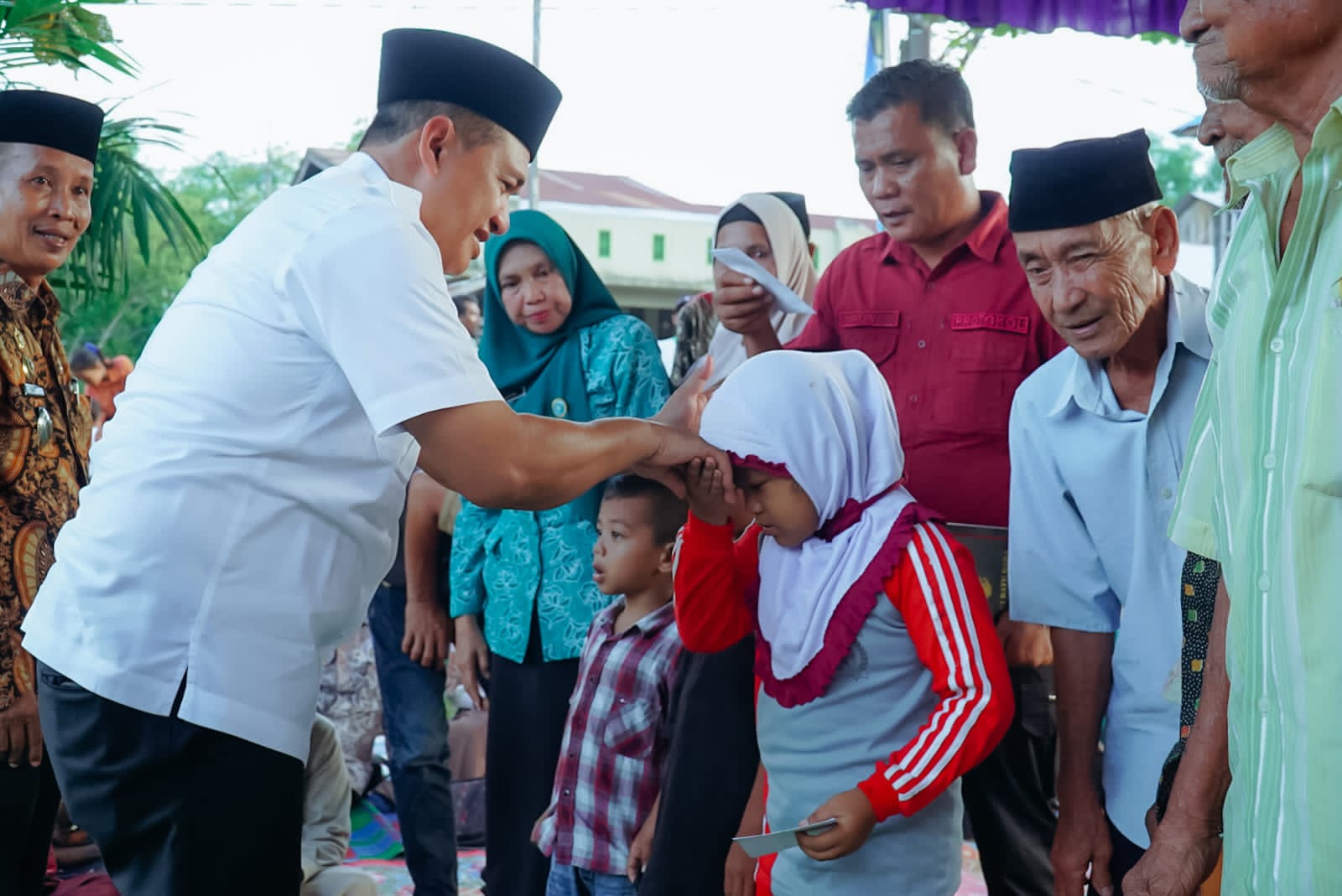 Kenduri Laut, Anak Yatim Dan Duafa Dapat Santunan Dari Bupati Batu Bara