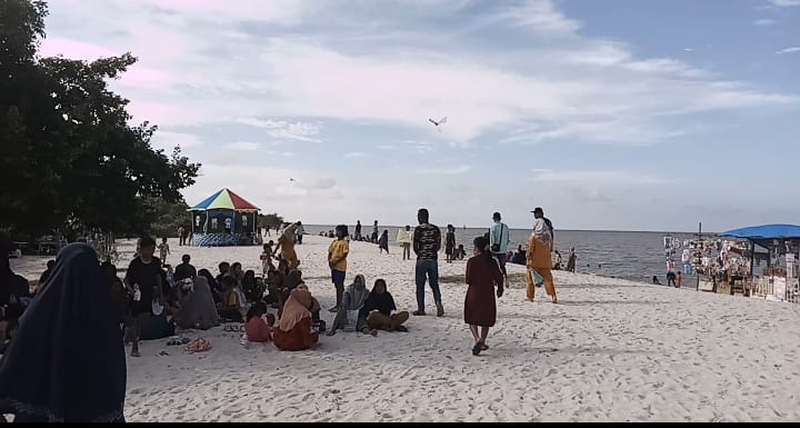 Sambut HUT Ke-20 Sergai Dan Tahun Baru 2024, Pemdes Bagan Kuala Gelar Festival Layang-Layang