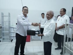 Bupati Asahan Serahkan Alkes Untuk Puskesmas