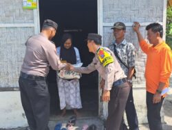 Polsek Teluk Mengkudu Serahkan Bantuan Sembako kepada Warga
