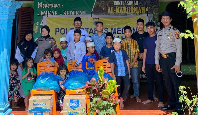 Polrestabes Medan Salurkan Bantuan Nasi Bungkus ke Panti Asuhan