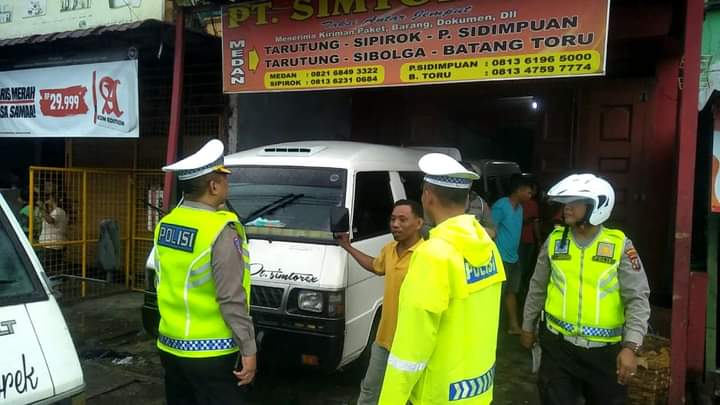 Optimalkan Terminal Amplas, Polisi Tertibkan Angkutan Umum Mangkal di SM Raja