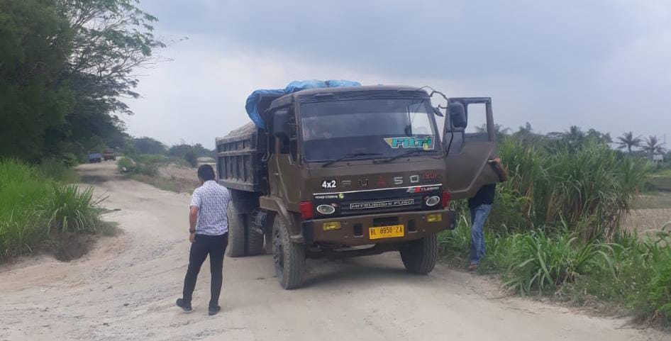 Polres Sergai Amankan 3 Truk Pengangkut Pasir
