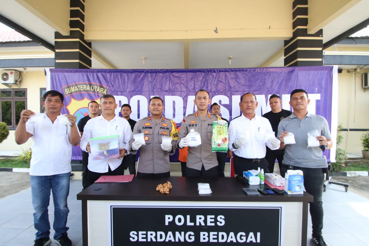Tersangka Pengedar Narkoba Ditangkap, Polres Sergai Amankan 2,7 Kg Sabu 