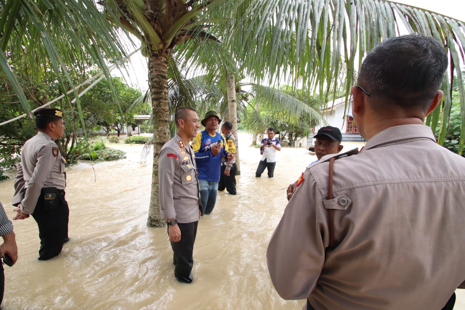 Kapolres Sergai Tinjau Banjir di Dolok Masihul