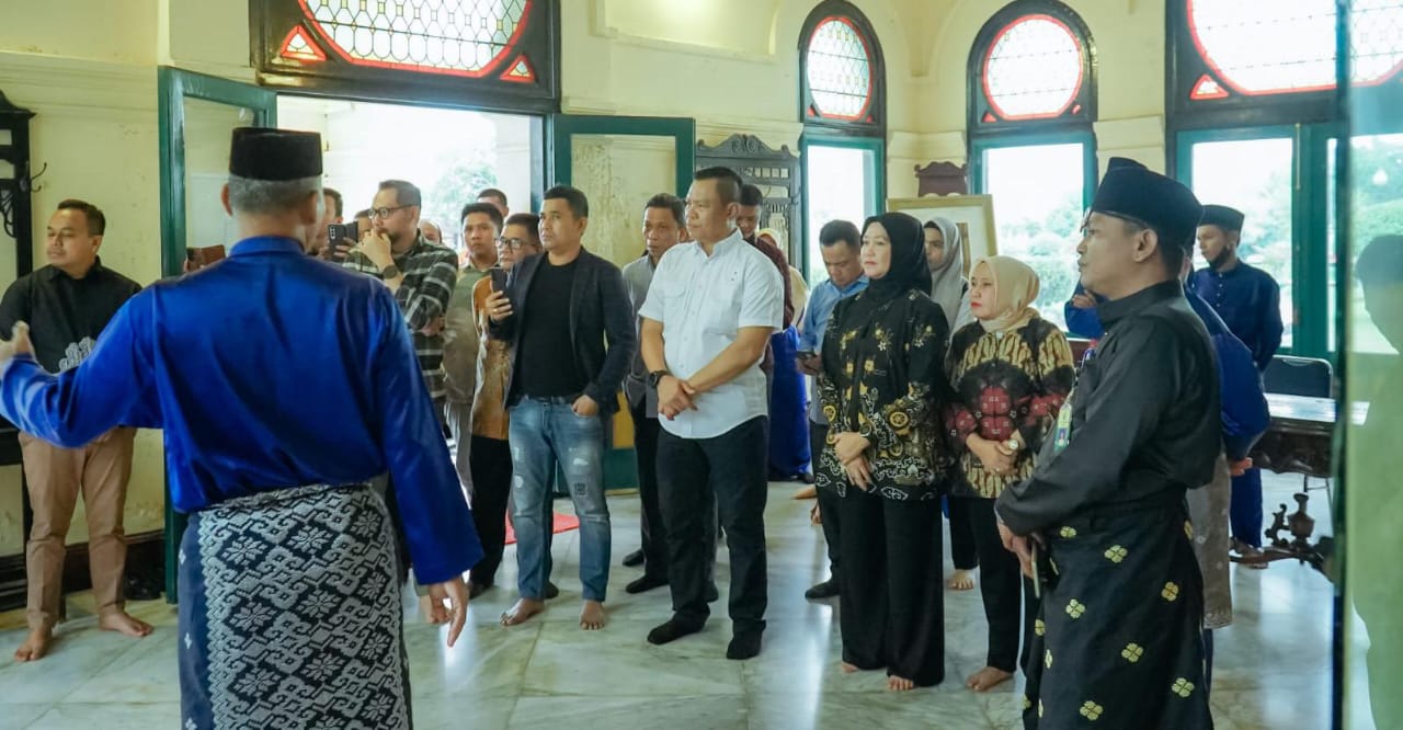 Kunjungi Istana Siak, Ini Harapan Pj Bupati Batu Bara
