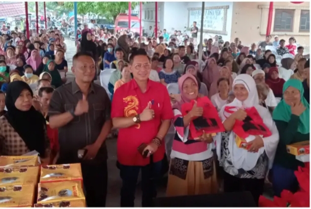 Wong Chun Sen Sosialisasikan Perda Sampah agar Warga Sadar akan Kebersihan Lingkungan