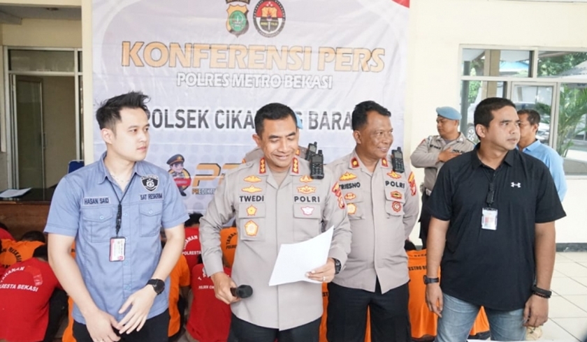 Edarkan Uang Palsu Lewat Medsos, Pasangan Kekasih di Bekasi Ditangkap