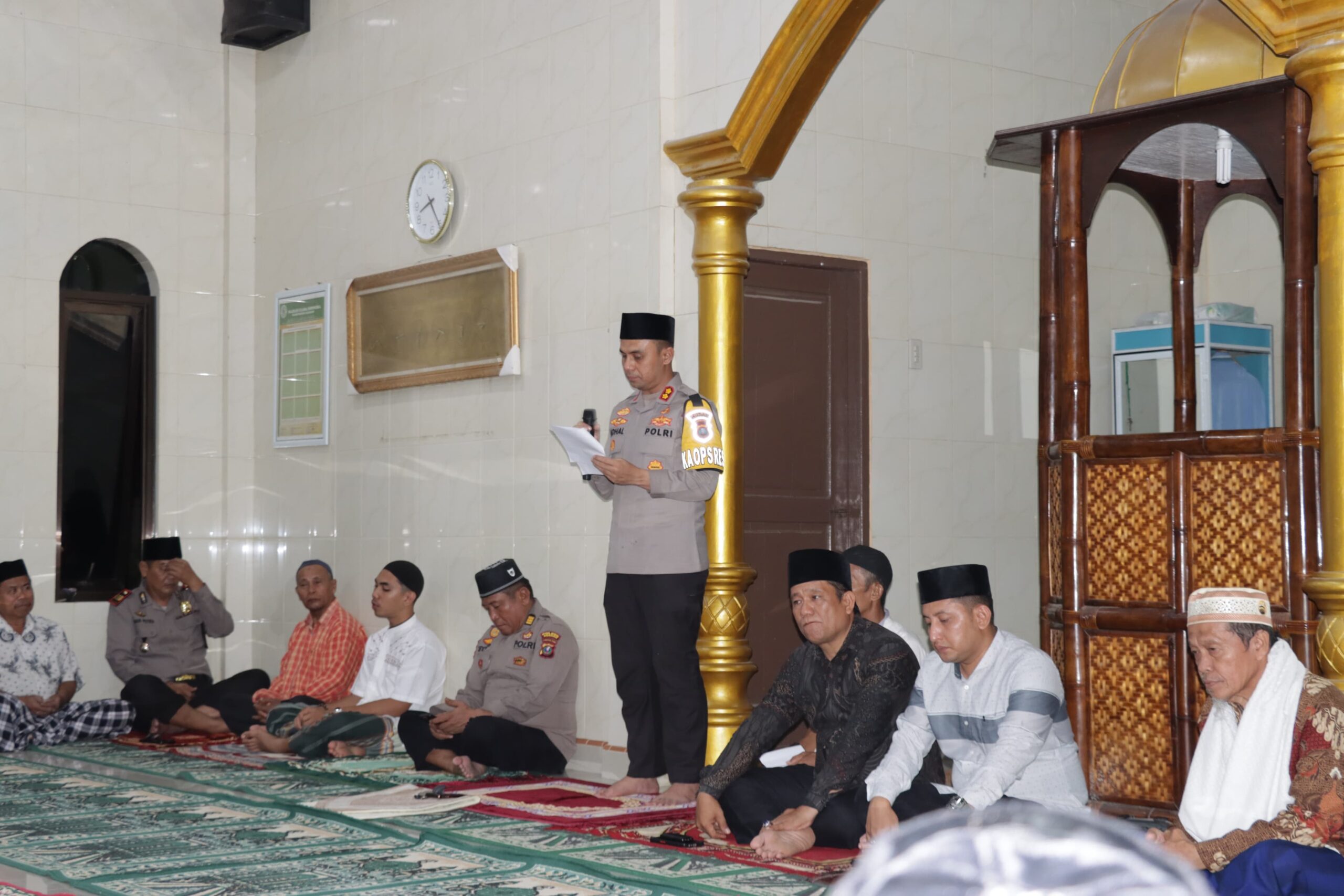 Kapolres Asahan Laksanakan Jumat Curhat di Masjid Alhidayah