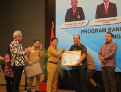 Wabup Asahan Terima Penghargaan Pelaksanaan DAK Terbaik I Sub Bidang Penyerapan Anggaran Tertinggi 2023