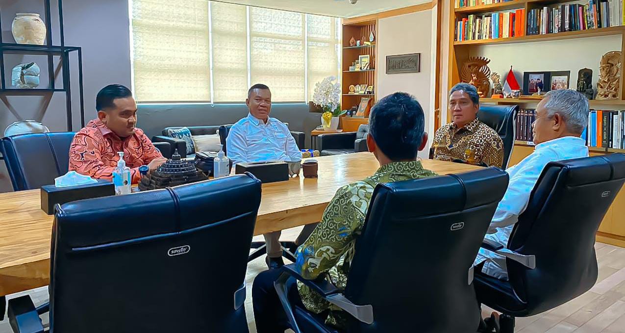 Pj Bupati Batu Bara dan Kemendikbud Bahas Istana Niat Lima Laras