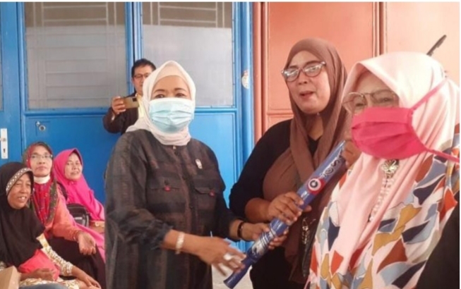 Di Kelurahan Pahlawan Kec Medan Perjuangan, Hj Netty Yuniarti Siregar Sukses Gelar Reses 1