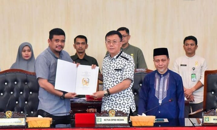 DPRD Medan Serahkan Rekomendasi LKPJ 2023 kepada Wali Kota