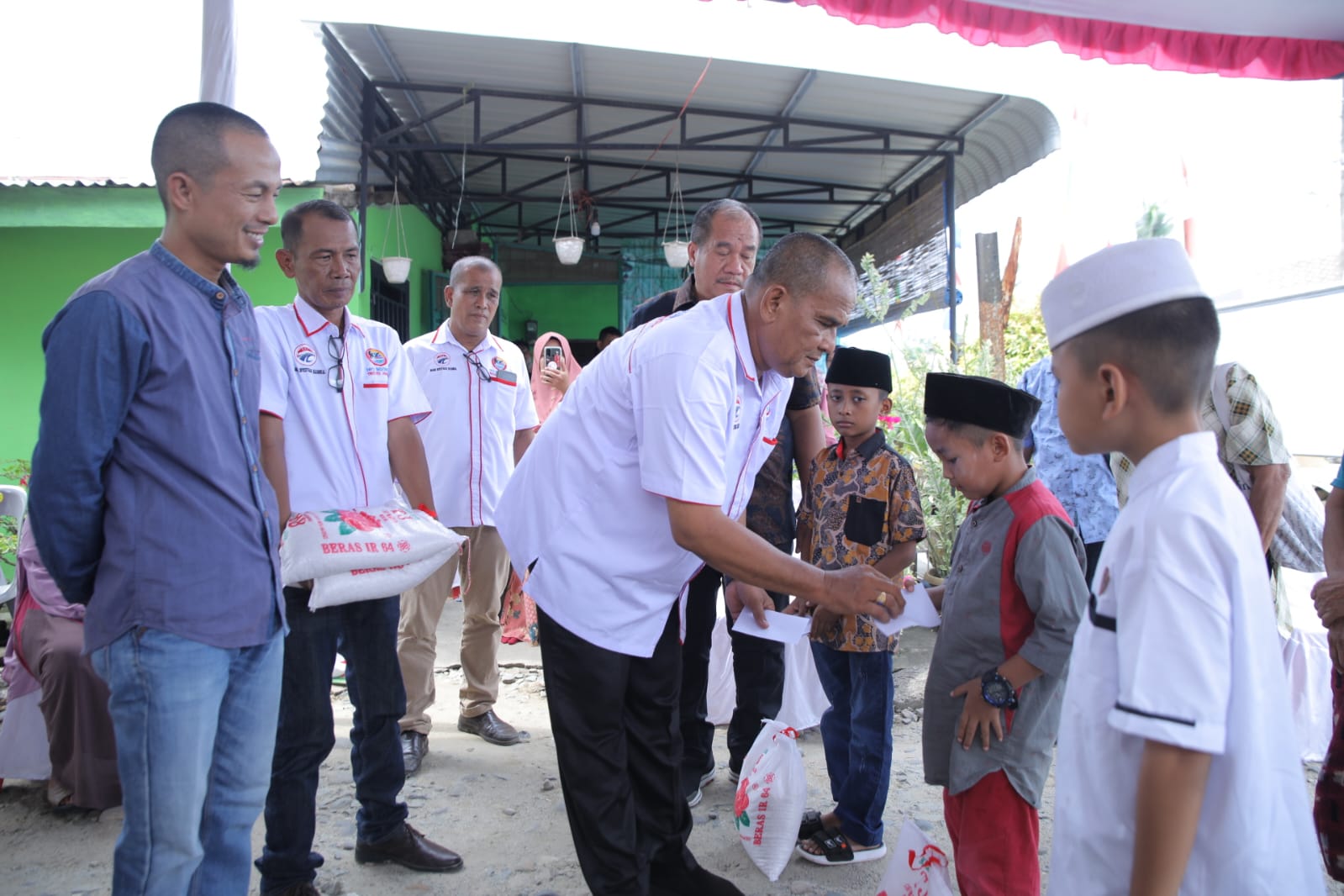 IWO Asahan Gelar Bakti Sosial dan Halalbihalal 1 IWO Asahan Gelar Bakti Sosial dan Halalbihalal