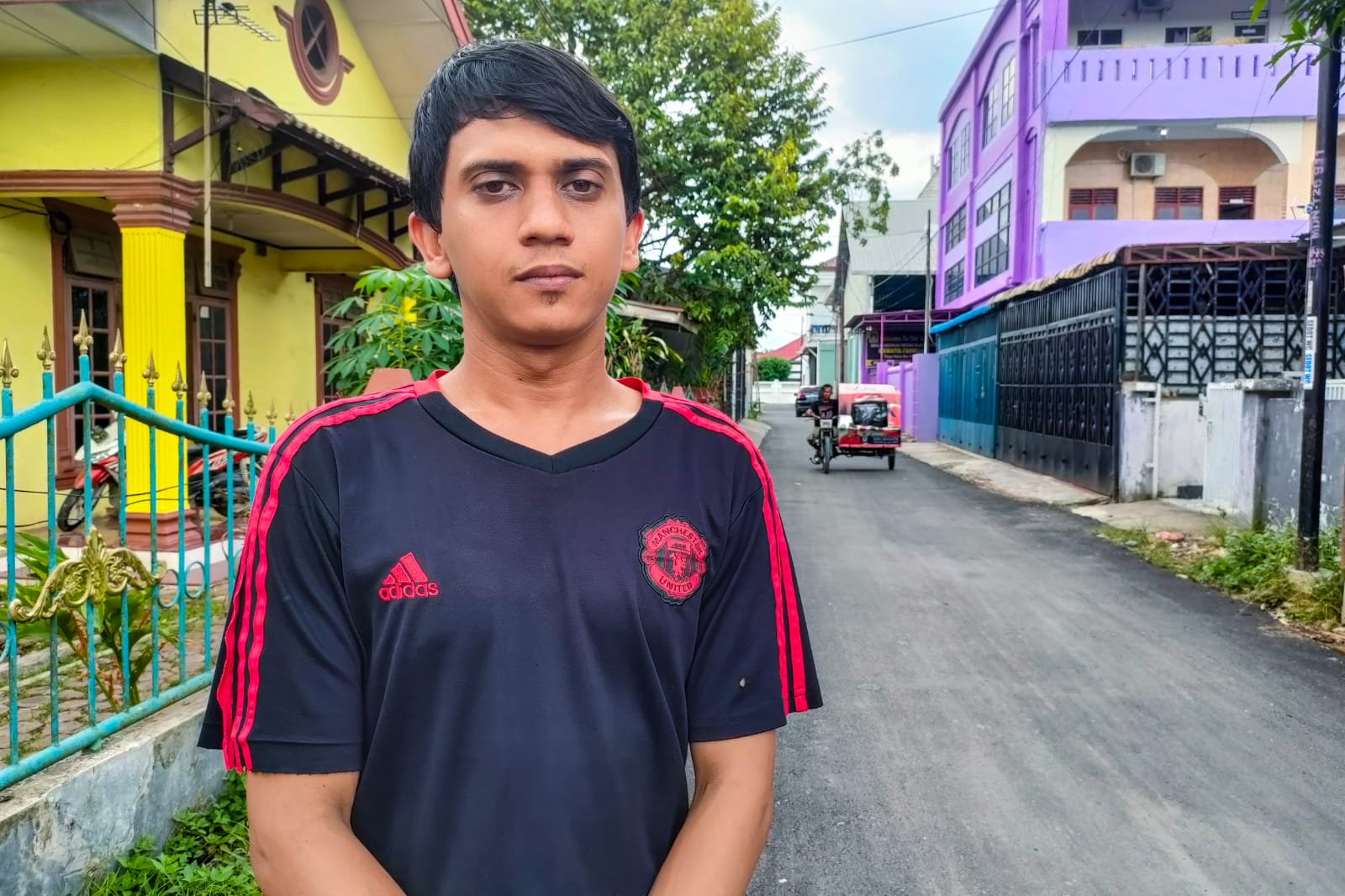 Jalan Diperbaiki, Warga Gang Murni Senang 1 Jalan Diperbaiki, Warga Gang Murni Senang