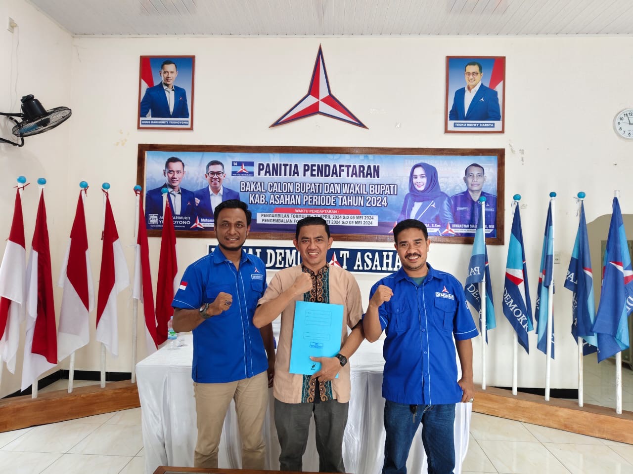 Tomy Faisal Ambil Formulir Pendaftaran Balon Bupati Asahan di Partai Demokrat
