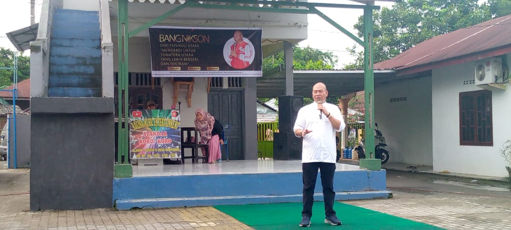 Nikson Nababan Sambangi Warga Langkat, Dipuji Berhasil Pimpin Taput