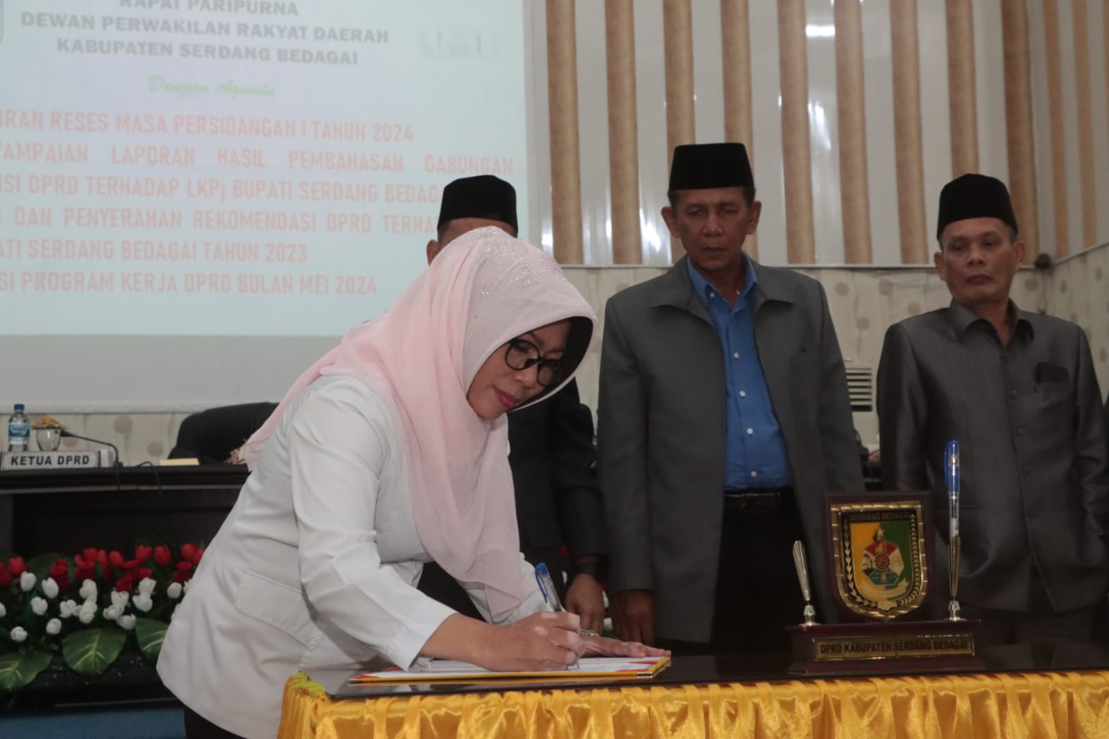 Pemkab Sergai Apresiasi DPRD dan Masyarakat atas Dukungannya terhadap Pembangunan 1 Pemkab Sergai Apresiasi DPRD dan Masyarakat atas Dukungannya terhadap Pembangunan