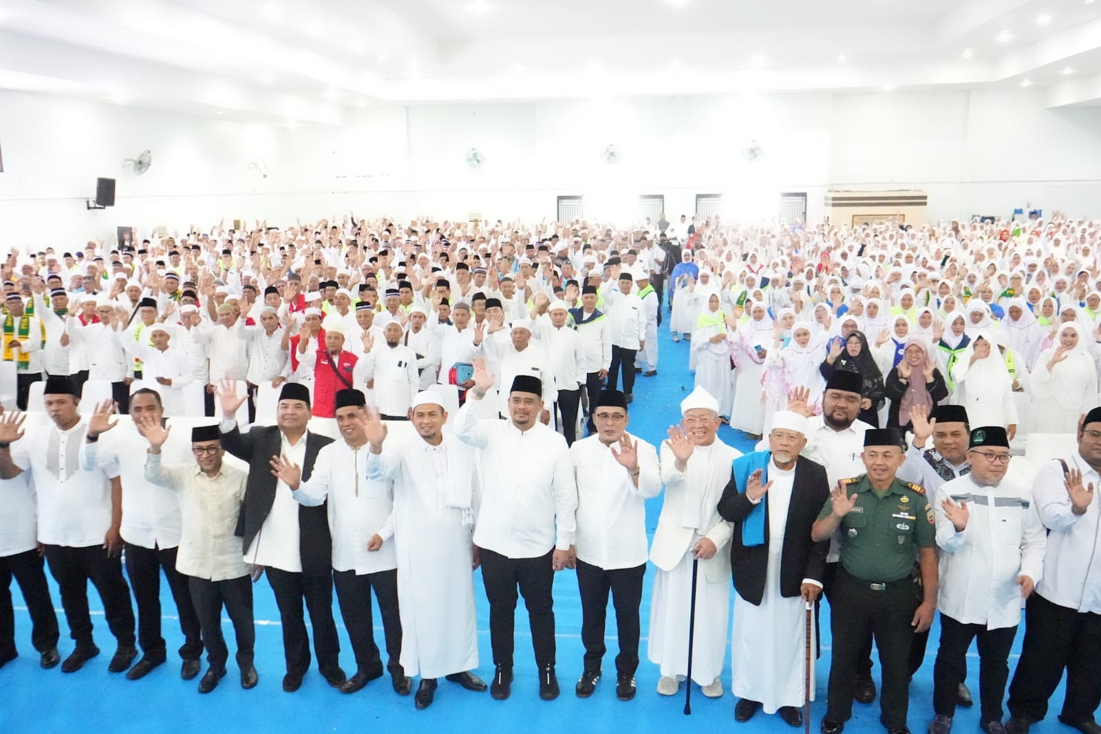 Wali Kota Medan Lepas 2.482 Calhaj