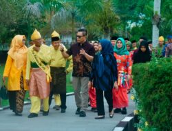 Pj Bupati dan 11 Zuriat Kedatukan Se-Batu Bara Kunjungi Istana Siak