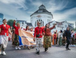 Kahiyang Ayu Bobby Nasution Lepas 6.500 Peserta Parade Kebaya Nusantara