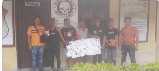 Polsek Air Joman Asahan Sikat 5 orang pemain Dadu Kopyok 2 Polsek Air Joman Asahan Sikat 5 orang pemain Dadu Kopyok