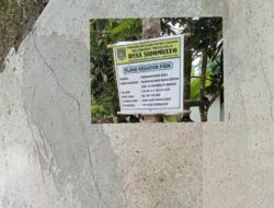 Proyek Rabat Beton di desa sidomulyo baru seumur jagung sudah retak retak dan ditempel tempel.