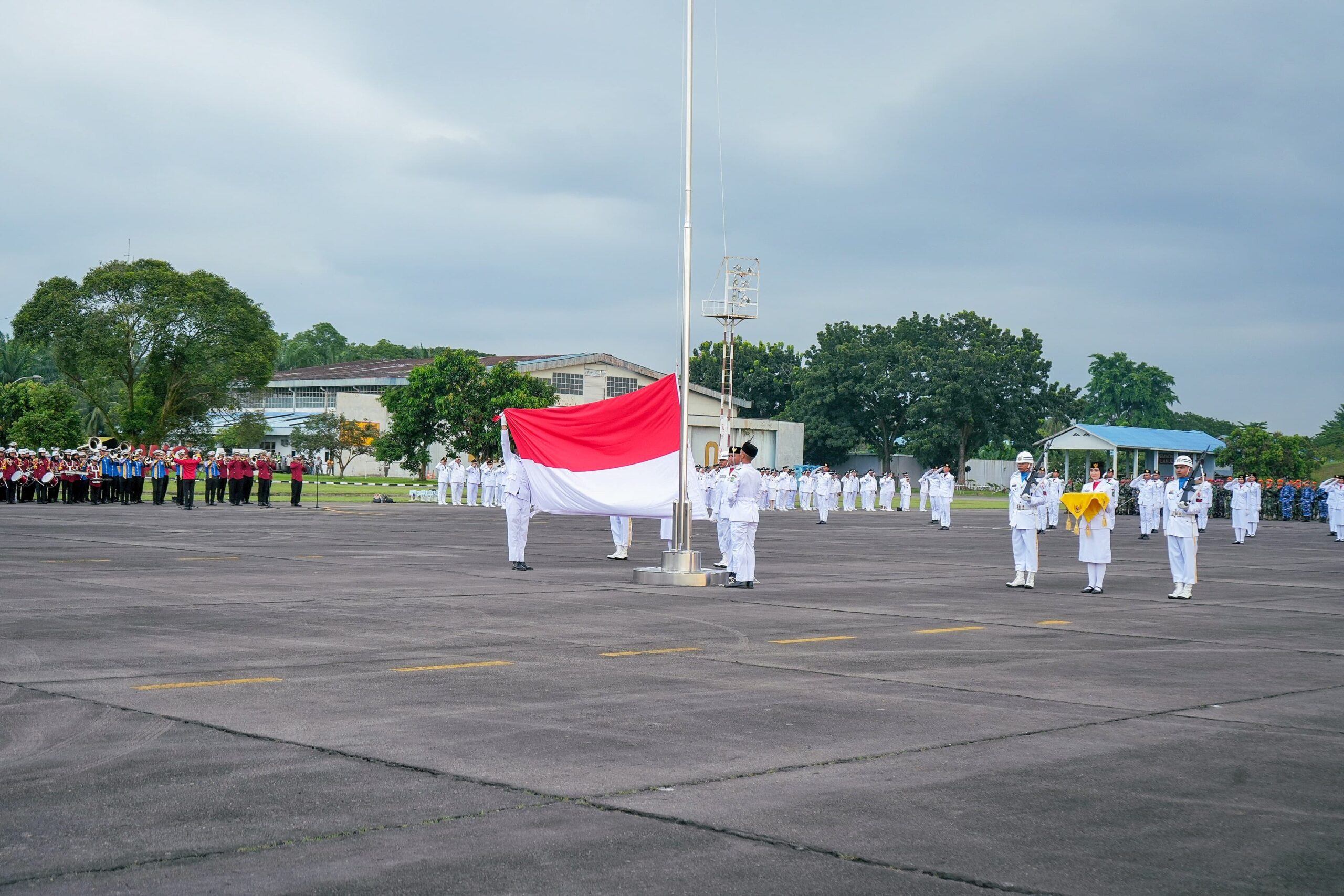 Upacara Penurunan Bendera Merah Putih Berlangsung Lancar dan Khidmat*