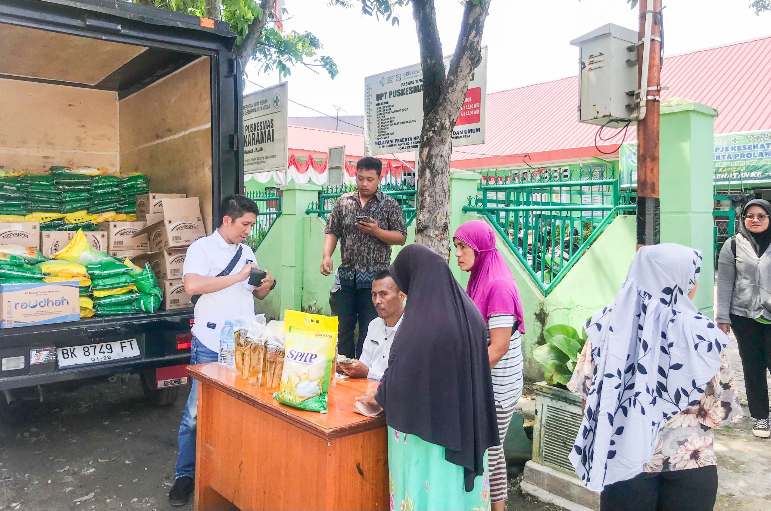 Mobil Pasar Murah Pemko Medan Terus Keliling Atasi Keresahan Kaum Ibu