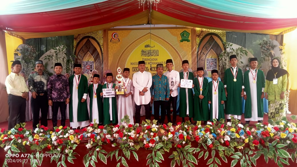 Sukses Festival Kreatif Sholawat Marawis Yayasan Miftahul Irsyad Hidupkan Kesenian Islami