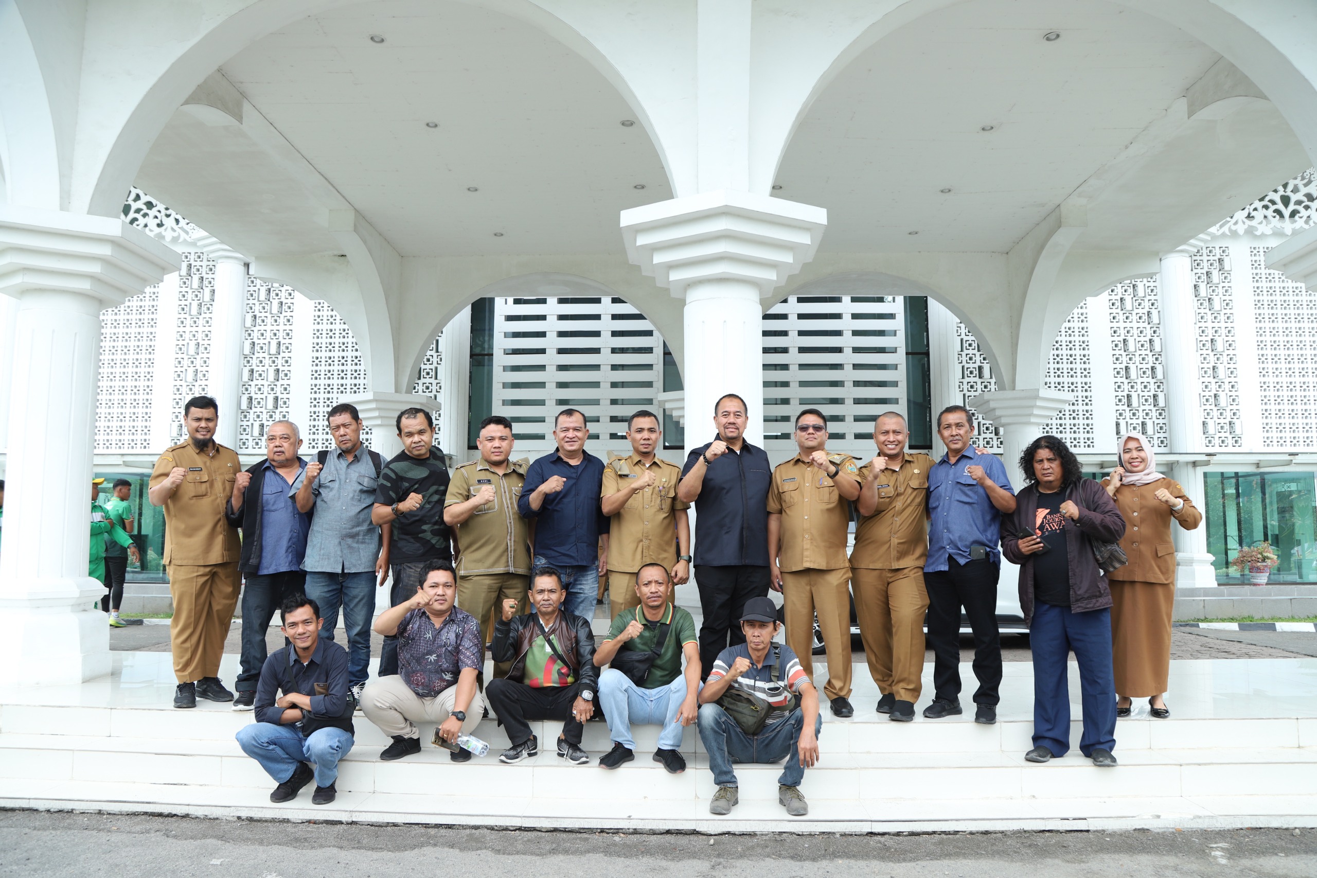 Disporasu Syukuran Atas Sukses Event PON XXI/2024 Aceh-Sumut dengan Santuni Anak Yatim