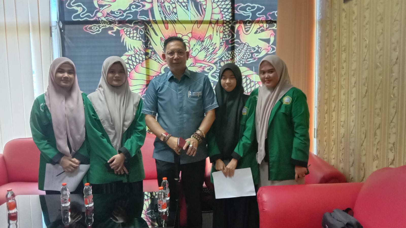 Ketua Sementara DPRD Kota Medan Terima Audensi Mahasiswi UINSU