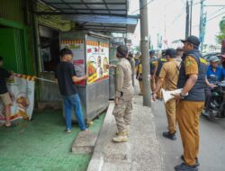 Menyalahi Aturan, Sejumlah Ruko Tempat Usaha di Medan Petisah Ditertibkan