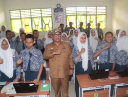 Berbagi Kenangan dan Motivasi, Pjs. Bupati Sergai Kunjungi SMPN 1 Dolok Masihul