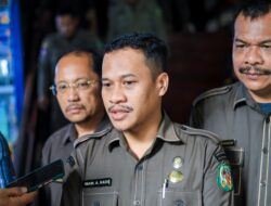 Tunggak 3 Bulan, PUD Pasar Eksekusi Ambil Alih Pengelolaan Kamar Mandi Pusat Pasar