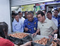 Wali Kota Medan Dampingi Menteri Perdagangan Tinjau Bapok di Pasar Sukaramai