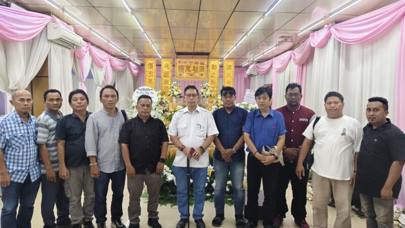 Koordinator Wartawan Unit DPRD Medan Pimpinan Said Ilham Assegaf Turut Berdukacita Atas Kepergian Ibunda Ketua DPRD Kota Medan, Wong Chun Sen