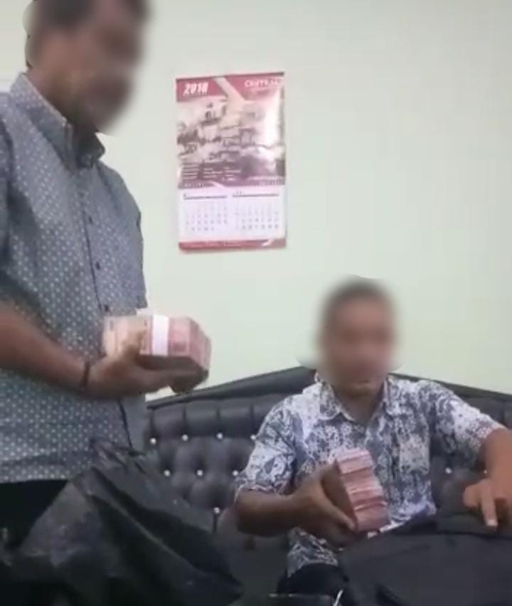 Beredar Video Diduga Mirip Oknum Anggota DPRD Asahan Setor Uang Penawaran Proyek ke Oknum PNS, LIMK Asahan Minta Polres Asahan Usut Tuntas