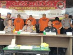 SatNarkoba Polres Asahan tangkap Tiga orang Pria dan Satu orang wanita Kurir sabu