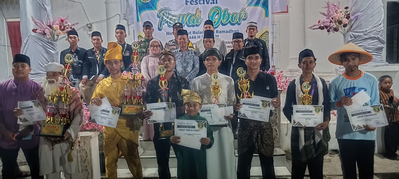 Ribuan Warga Antusias Sambut Festival Pawai Obor Ramadhan 1446 H di Tanjung Beringin
