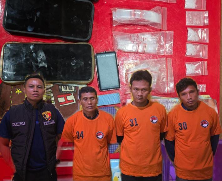 Tiga Pengedar Narkotika jenis sabu di ciduk Polsek Perapat Janji