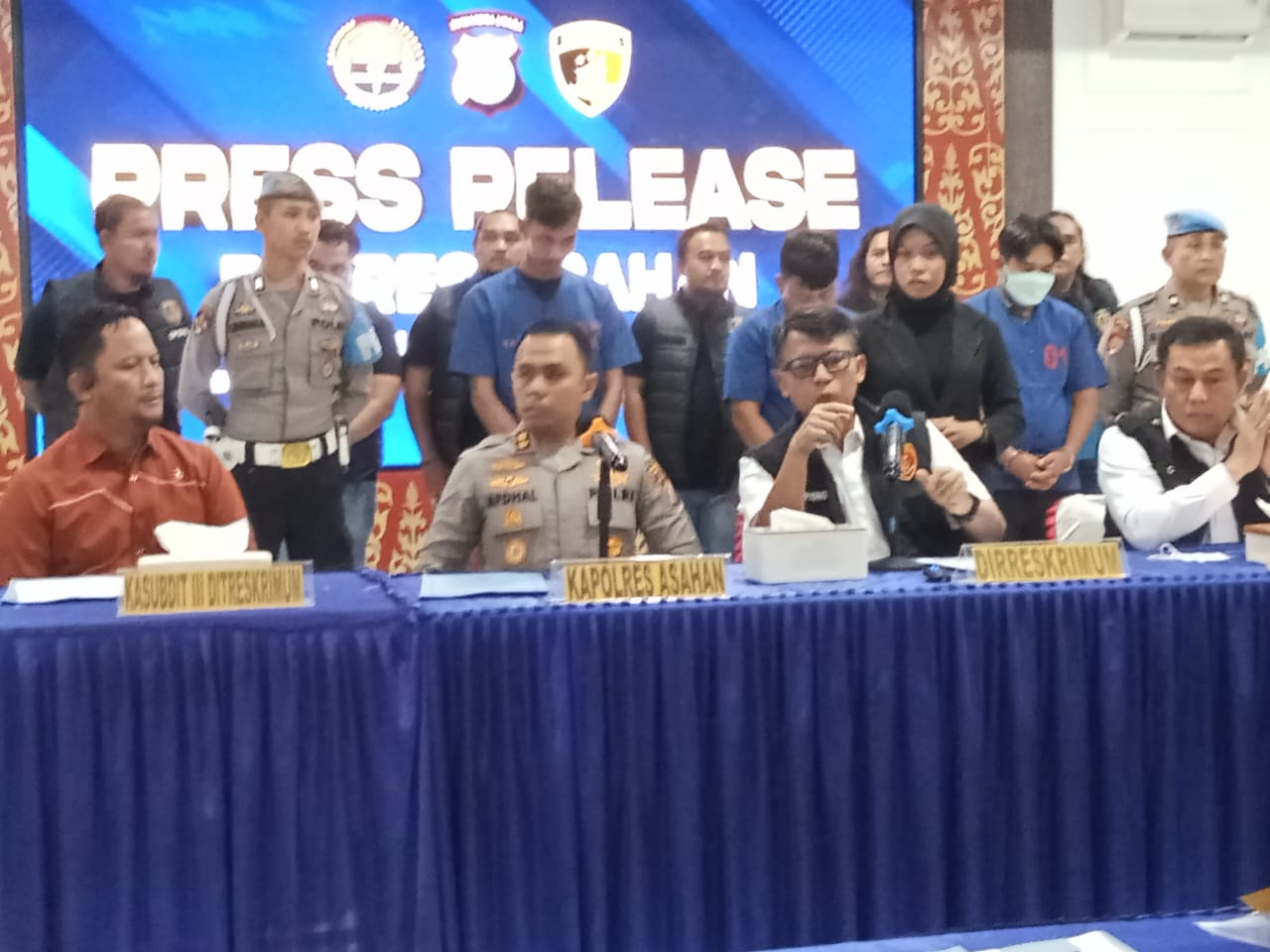 Dirrkrimum Polda sumut lakukan press realis di Polres Asahan terkait tewasnya Pandu Brata Siregar siswa SMA di Asahan.
