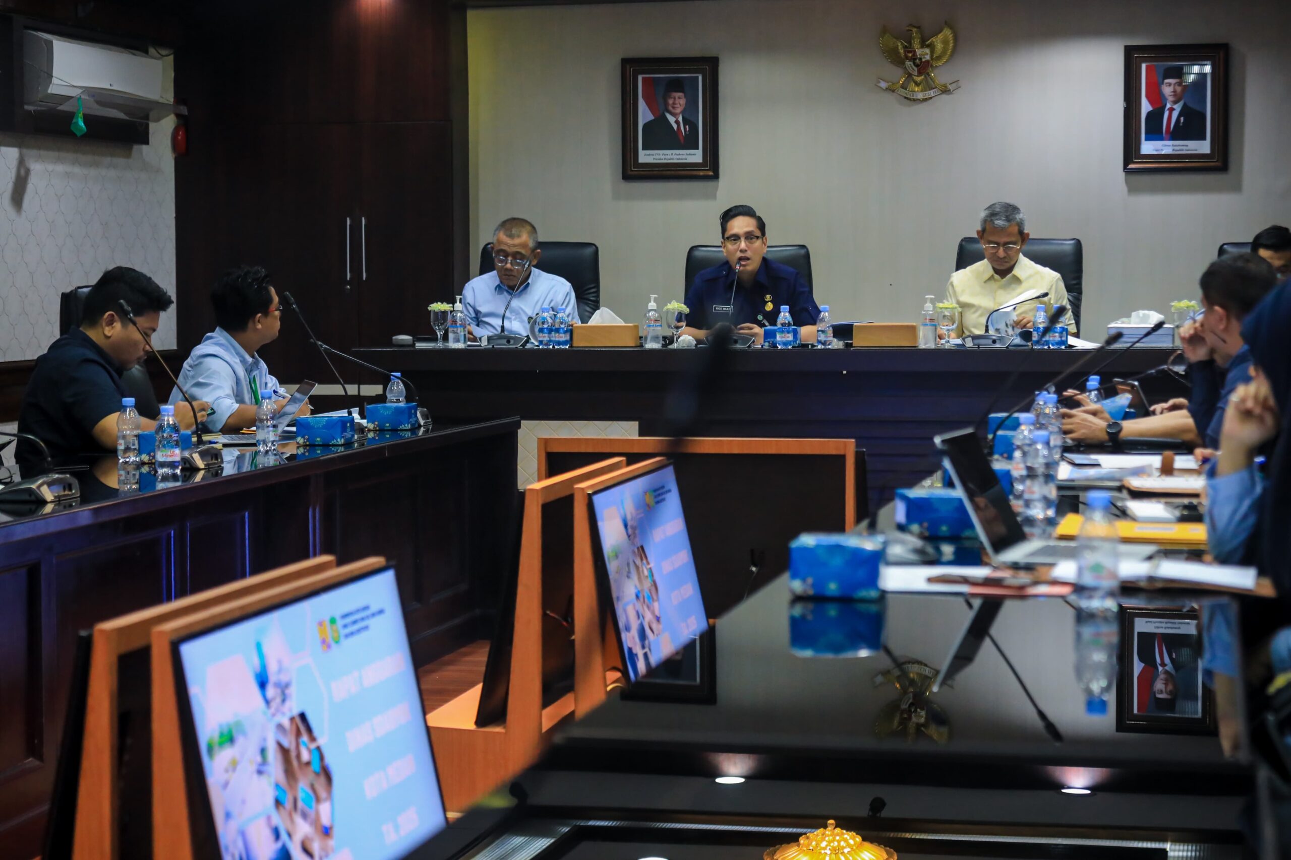 Rico Waas Minta Dinas SDABMBK Petakan Jalan Rusak dan Drainase Harus Diremajakan