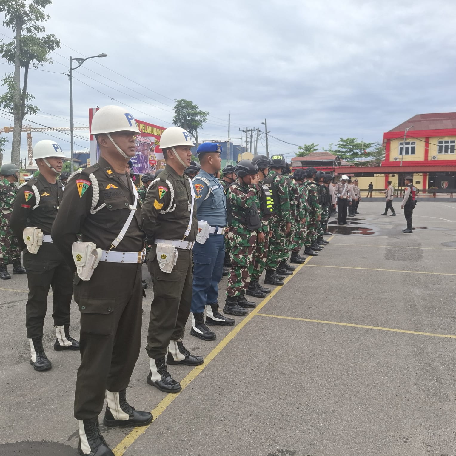 Tujuh Warga Diamankan dalam Patroli Skala Besar TNI-Polri di Belawan, Subdenpom I/5-1 Tunjukkan Peran Vital