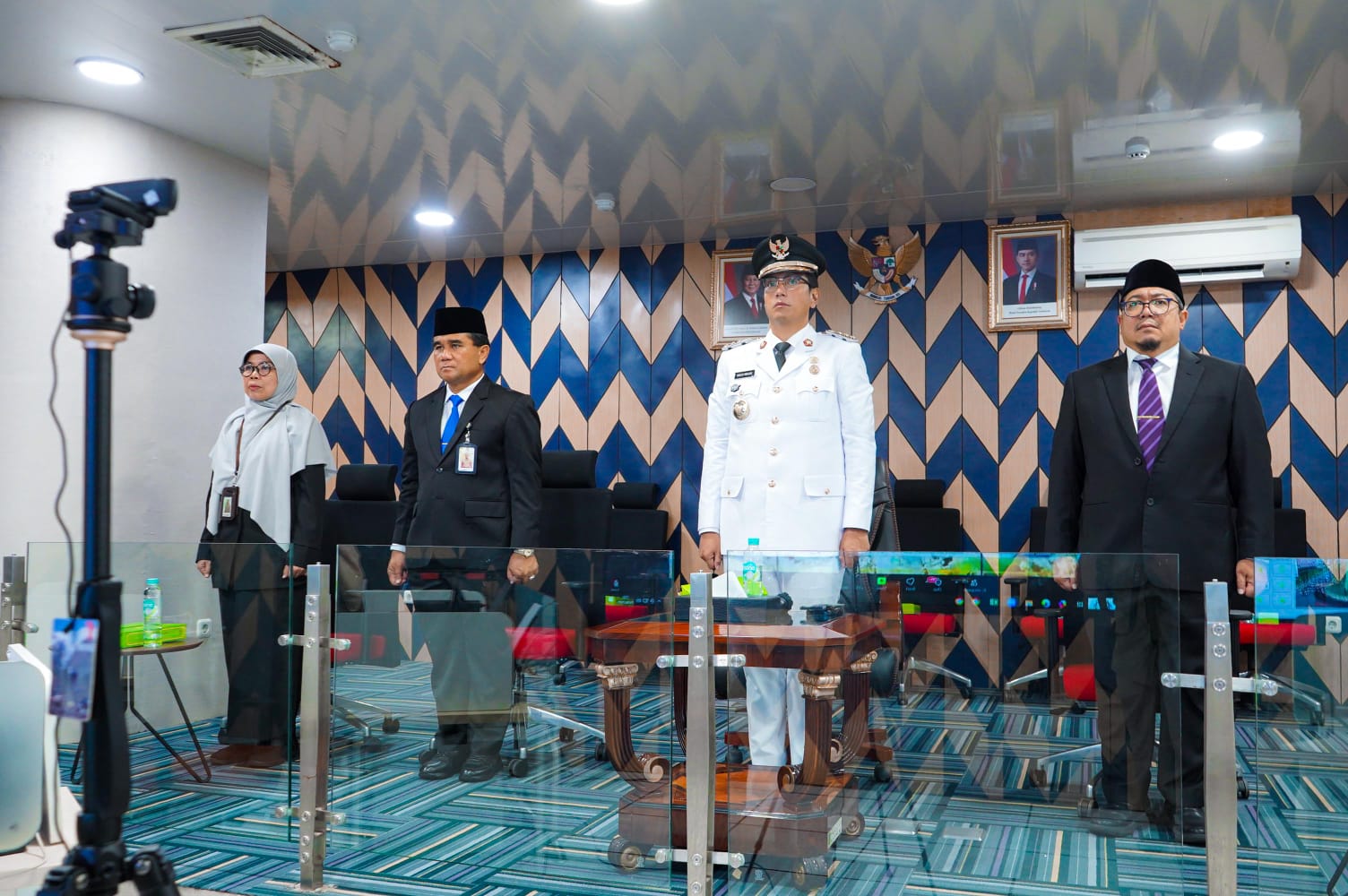 Terima Penghargaan dari Kemendagri, Rico Waas Katakan Kedepan Harus Lebih Inovatif dan Kreatif