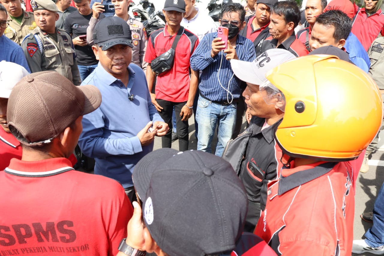 Di Momen Hari Buruh, Bupati Sergai Terima Aspirasi Serikat Pekerja