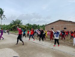 Senam Pagi Bersama Warga, Cara Pemdes Petaring Jaga Kesehatan