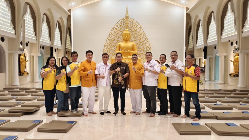 Peringati Hari Waisak 2569 BE/2025, Pengurus Permabudhi Sumut Safari ke Beberapa Majelis dan Vihara