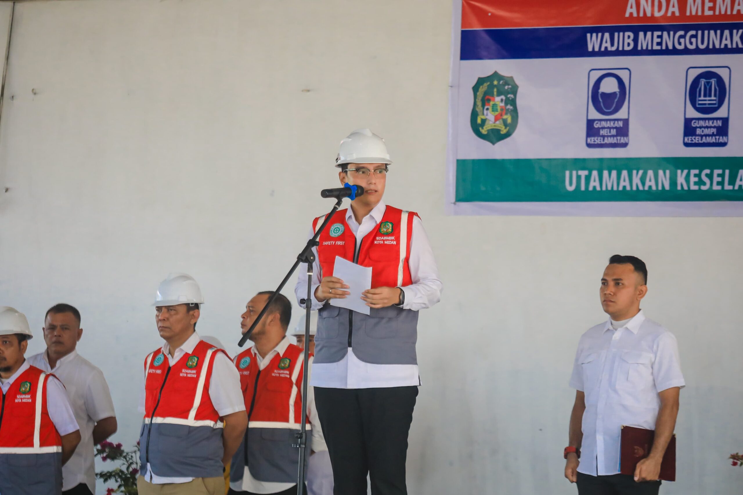 Pimpin Apel Bersama Dinas SDABMBK, Rico Waas Pasan Harus Ada Integritas dan Profesionalisme