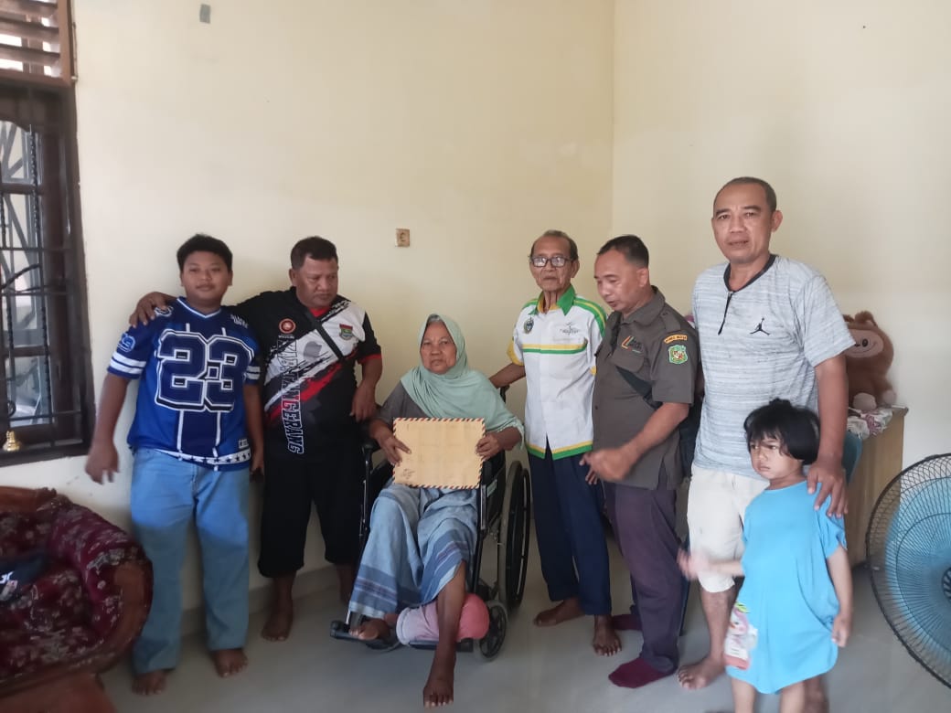 Keluarga Besar Gulat Indonesia Beri Ingot-ingot, Asmara Dhana Ucapkan Terima Kasih